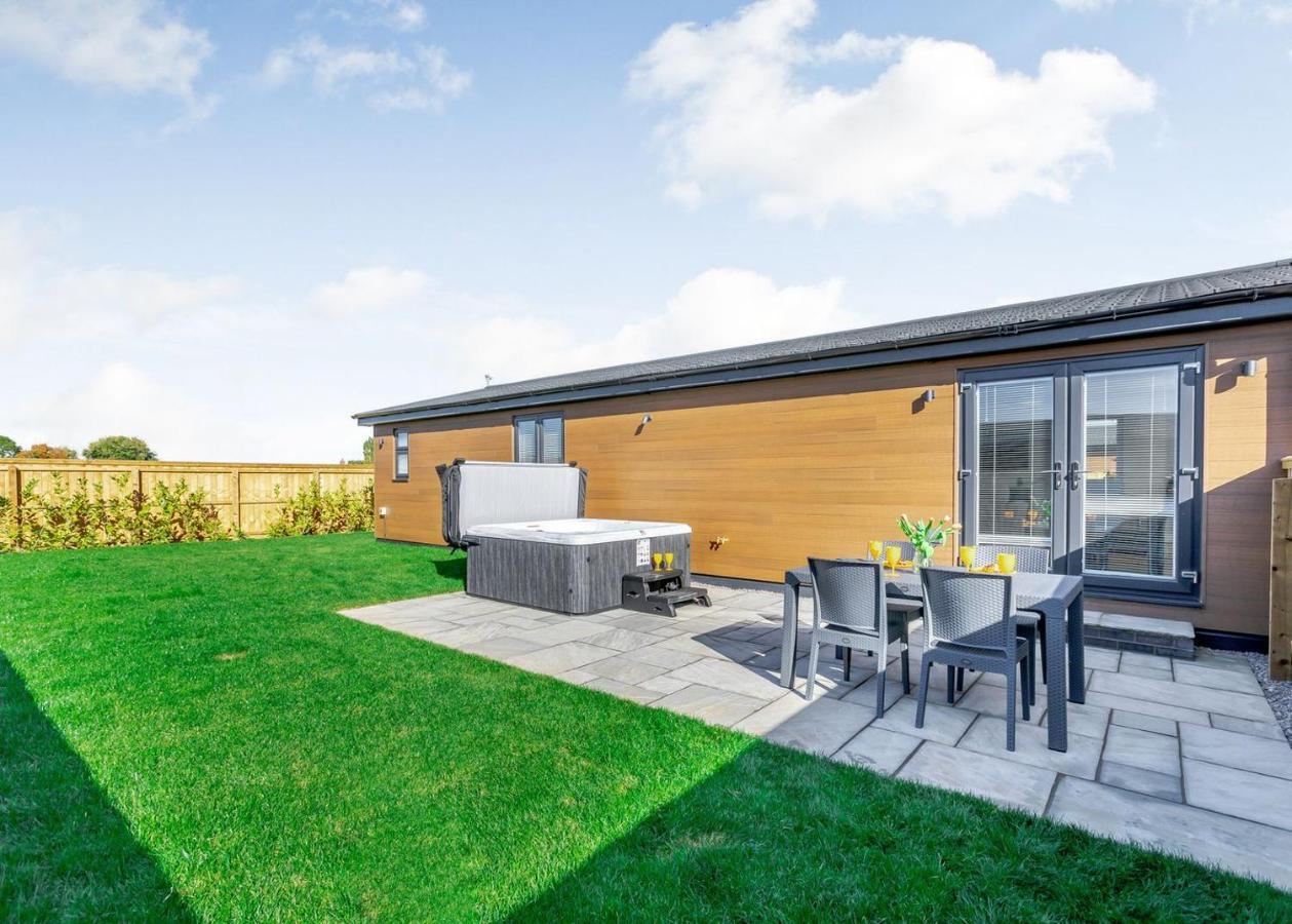 Hotel Cotswold Gateway Escape Offenham Exterior foto